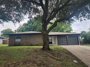 Building Photo - 5309 Wolens Way