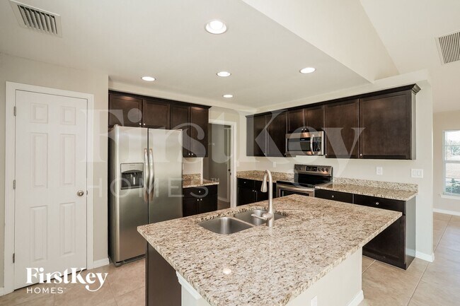 Foto del edificio - 2127 NW 41st Pl