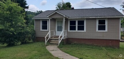 Building Photo - 4708 Summit Ave