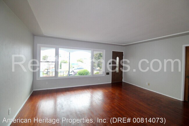 Foto del edificio - 3 br, 1 bath House - 1754 Dupont Drive