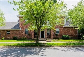 Building Photo - 523 Founders Park Dr W