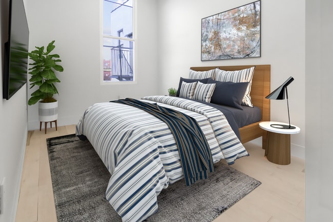 Building Photo - 680 Hart St