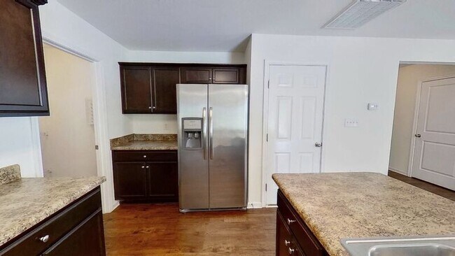 Building Photo - 3980 Long Arrow Dr
