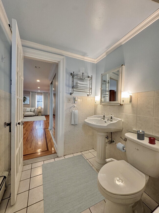 Foto del edificio - 211 Pavonia Ave