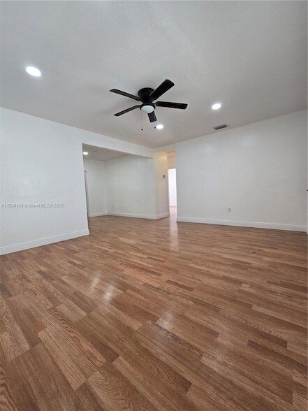Foto del edificio - 3417 SW 25th Ter