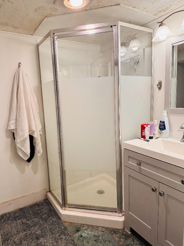 Foto del edificio - 1368 Davis Ave