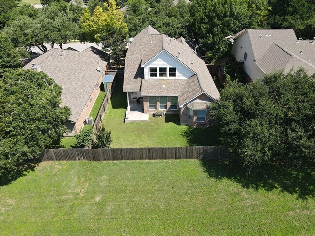 Foto del edificio - 3831 Aqua Ln