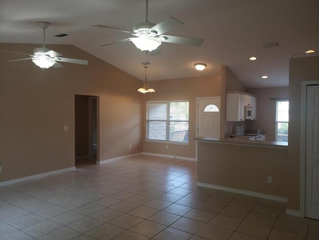Building Photo - 6235 Cedar Ln