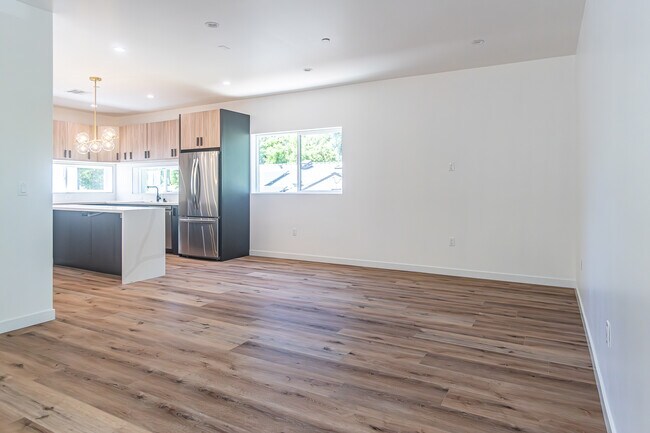 Building Photo - 11522 Killion St