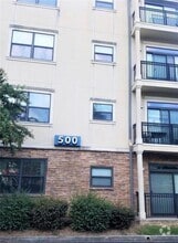 Building Photo - 2230 Cheshire Bridge Rd NE