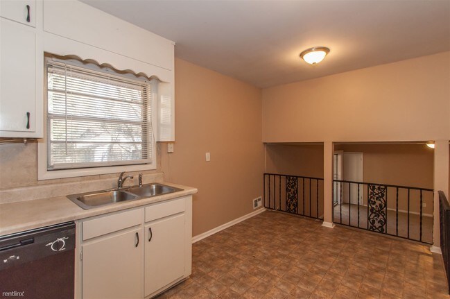 Foto del edificio - 3927 Wildwood Lake Dr SW