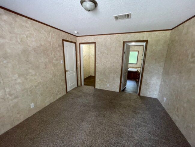 Building Photo - 120 E Chance Cutoff