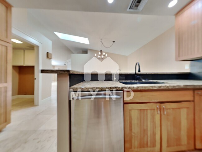 Foto del edificio - 18640 N 44th Pl