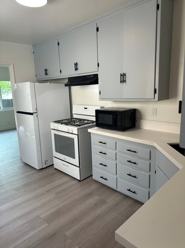 Foto del edificio - 205 W Palmer Ave