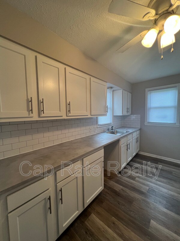 Foto del edificio - 2769 McGuffey Rd
