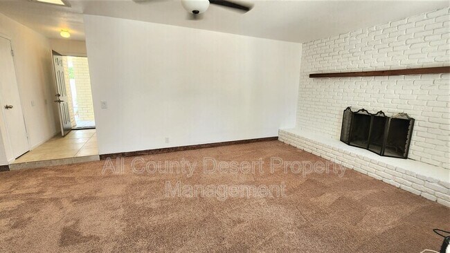 Foto del edificio - 83606 Dillon Ave