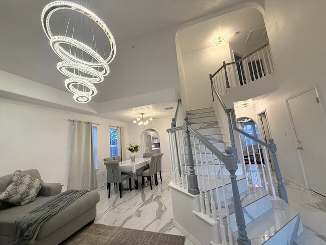 Building Photo - 9612 Palomita Ct NW