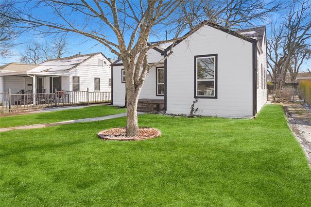 Building Photo - 734 Genoa Ave