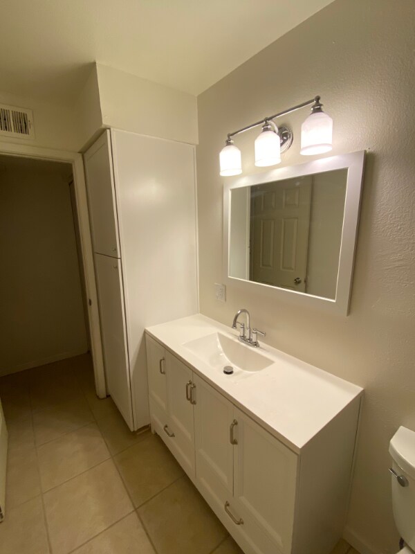 Foto del edificio - 918 Hayden Rd