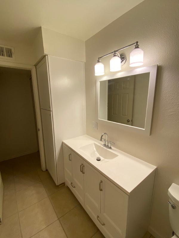 Building Photo - 918 Hayden Rd