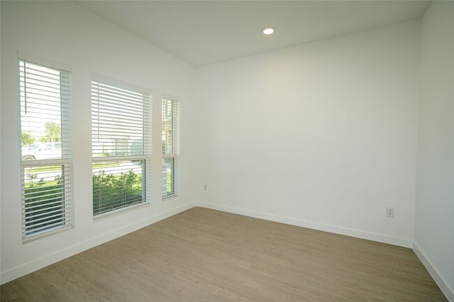 Building Photo - 6403 Periwinkle Blossom Ln
