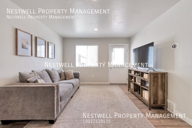 Building Photo - Beautiful Corner Lot  Home in West Jordan