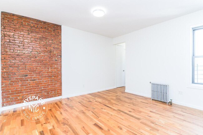 Foto del edificio - 1497 Carroll St