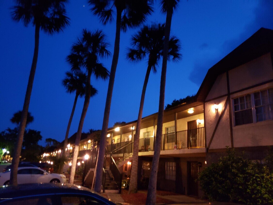 2982 Sir Hamilton Cir Unit 5, Titusville, FL 32780 Condo for Rent in