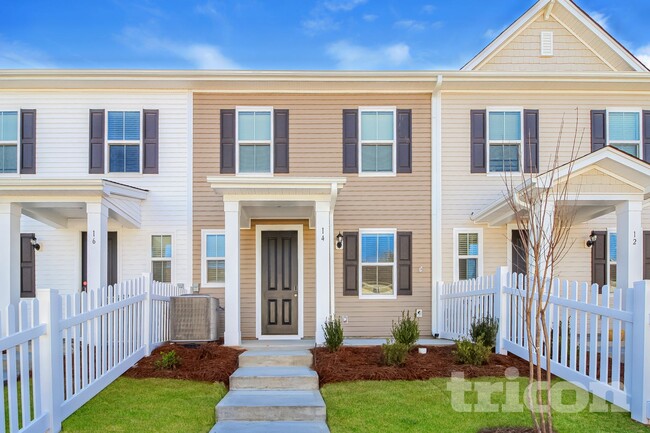 Building Photo - 14 Beautyberry St