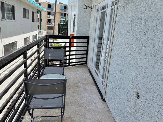 Foto del edificio - 425 S Catalina Ave