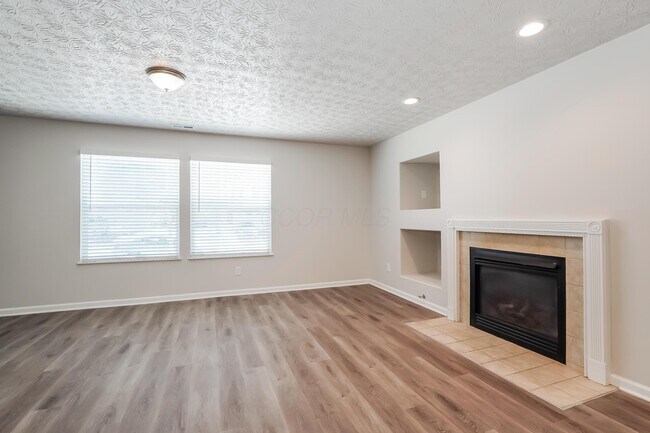 Building Photo - 5739 Stonepath Dr