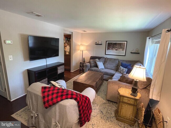 Foto del edificio - 1613 Sierra Woods Dr
