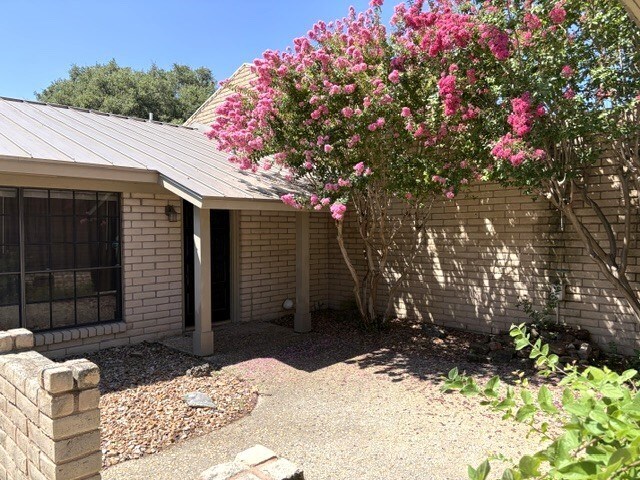Foto del edificio - 531 Fairway Ct