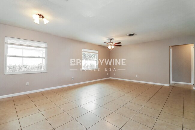 Foto del edificio - 9981 110th St