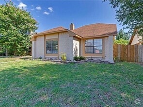 Building Photo - 1614 Doubletree Dr