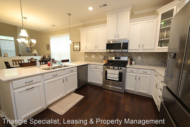 Foto del edificio - 3 br, 2.5 bath House - 1007 Epiphany Road