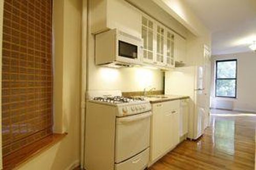 Foto del edificio - 327 E 88th St