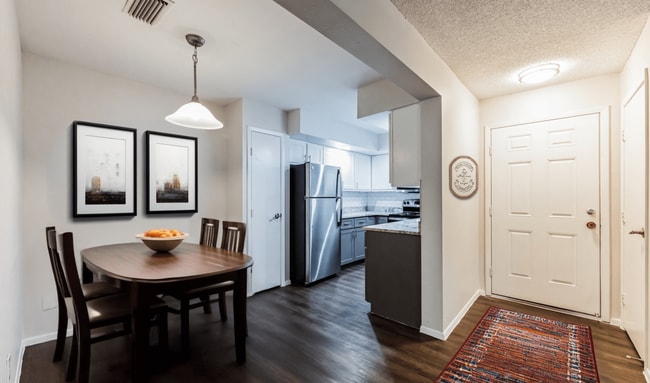 Building Photo - Harbourtowne at Countrywoods