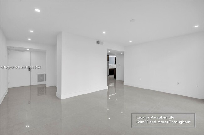 Foto del edificio - 18181 NE 31st Ct