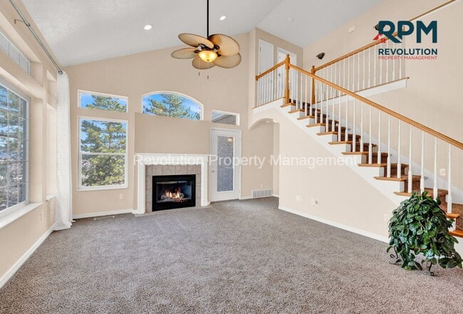 Building Photo - Seclusion, Views and serenity!!