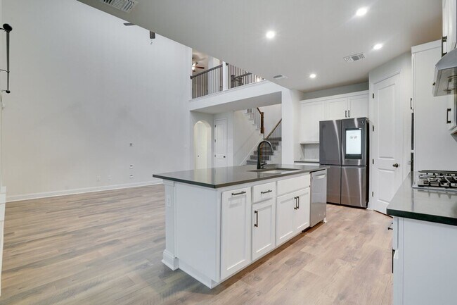 Foto del edificio - 3904 Mercer Rd