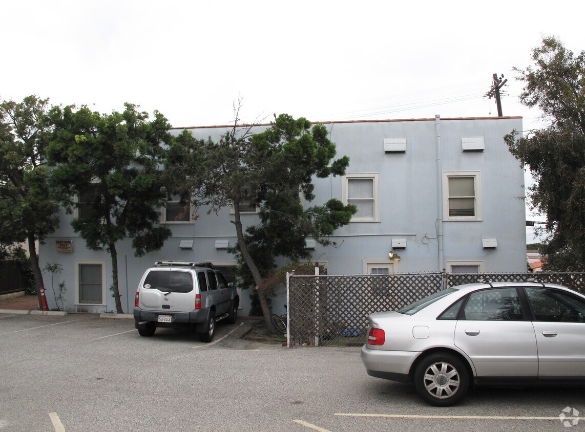 Building Photo - Chealsea