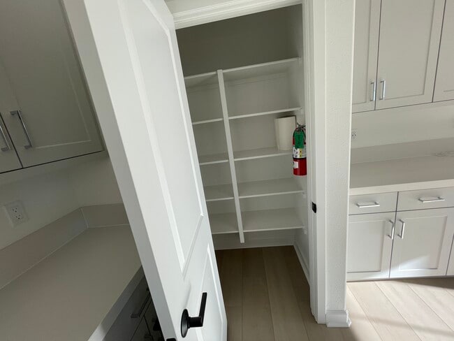 Building Photo - 1402 Mountain Laurel Rd