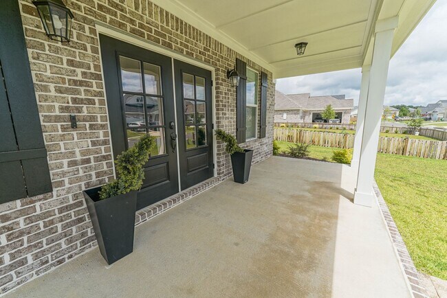 Foto del edificio - Available end of January in beautiful Summ...