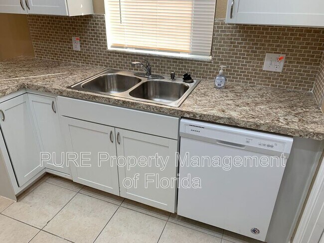 Foto del edificio - 15180 SW 39th Cir