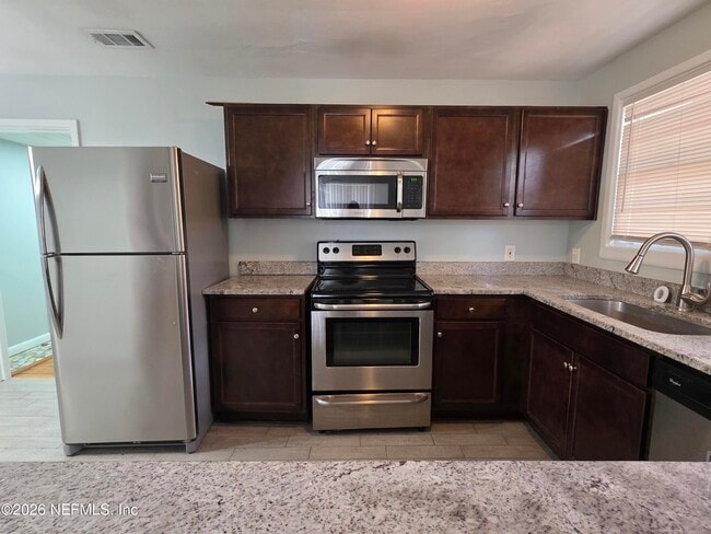 Foto del edificio - 1265 Donald St