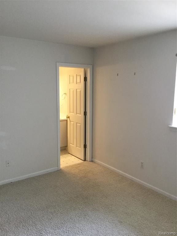 Building Photo - 4483 N Meadow Dr