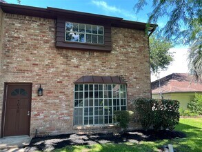 Building Photo - 7012 Jetty Ln
