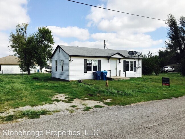 Building Photo - 2 br, 1 bath House - 401 W. Elm St