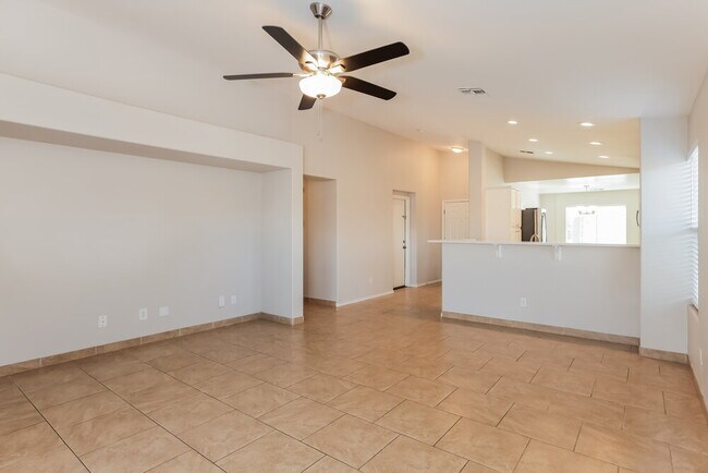 Building Photo - 17466 W Boca Raton Rd